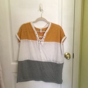 No Boundaries color block shirt!